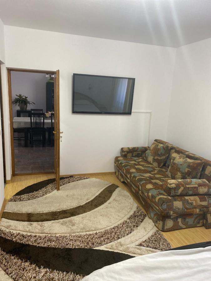 ホテル Casa Cu Flori モイセイ エクステリア 写真